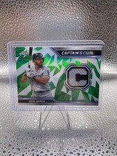 2021 Topps Chrome Jose Abreu Captain’s Cloth Relic CCR-JAB Green 34/99 White Sox