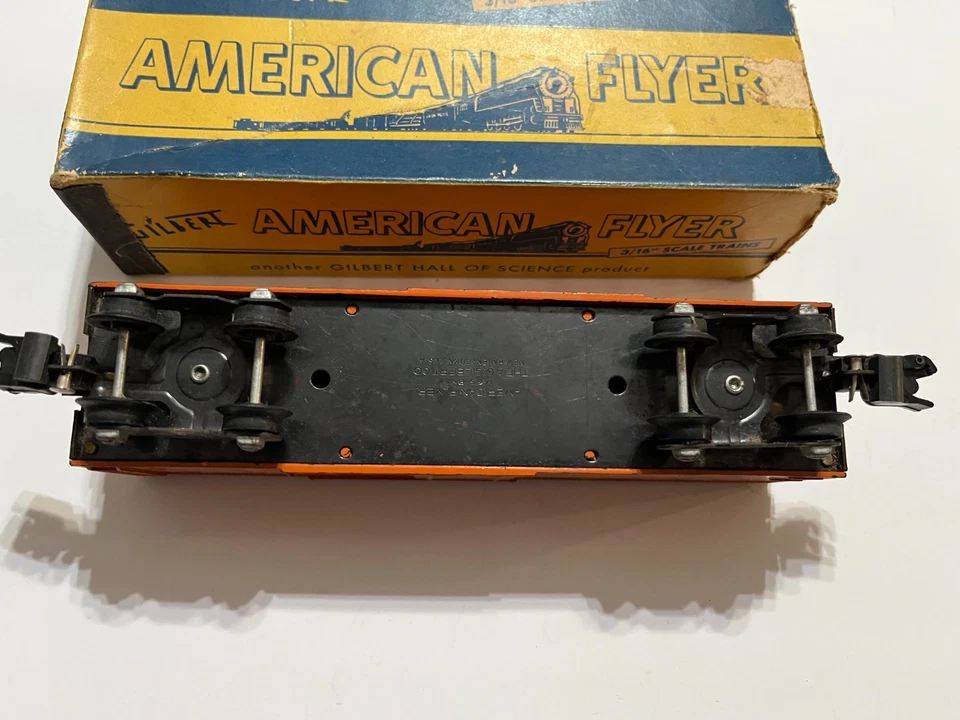 AMERICAN FLYER S gauge Illinois Central 623 Ventilated Refrigerator Car Vintage - Image 3 of 3