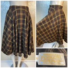 Vintage 1970s Ladies PENDLETON Brown Green Wool Plaid Circle Skirt XS
