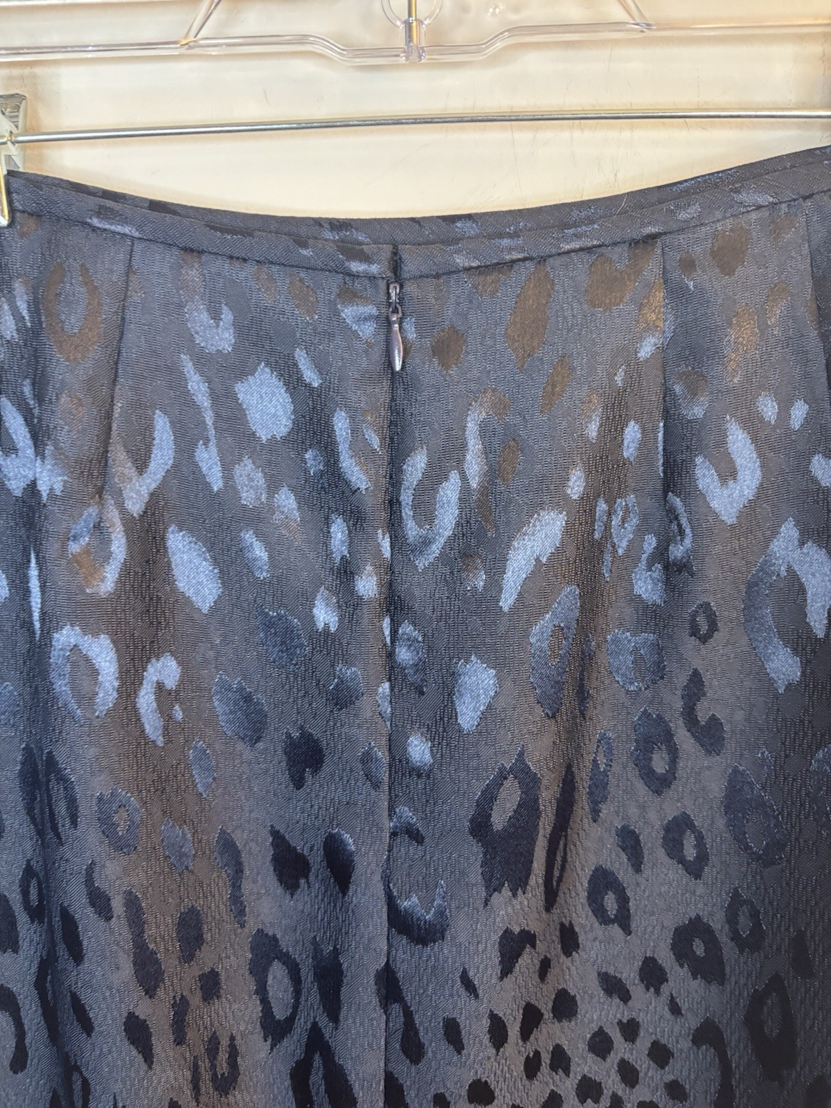 LE SUIT Majestic Courtyard Navy Blazer Skirt Set 10 Animal Print Office Business