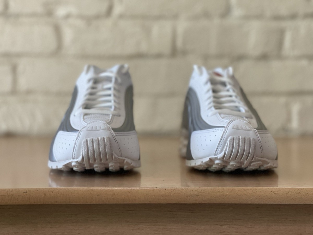 Nike Shox R4 White Metallic Silver Shoes HQ1988-101 Men Size