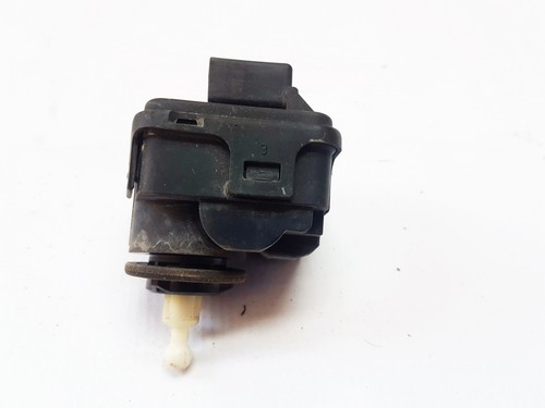 Headlight level adjustment motor