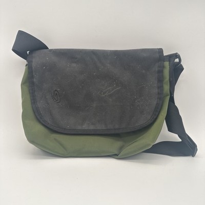 TIMBUK2 Classic Messenger/Laptop Bag Forest Green And Black Straps TIMBUK2 Classic Messenger/Laptop Bag Forest Green And Black Straps