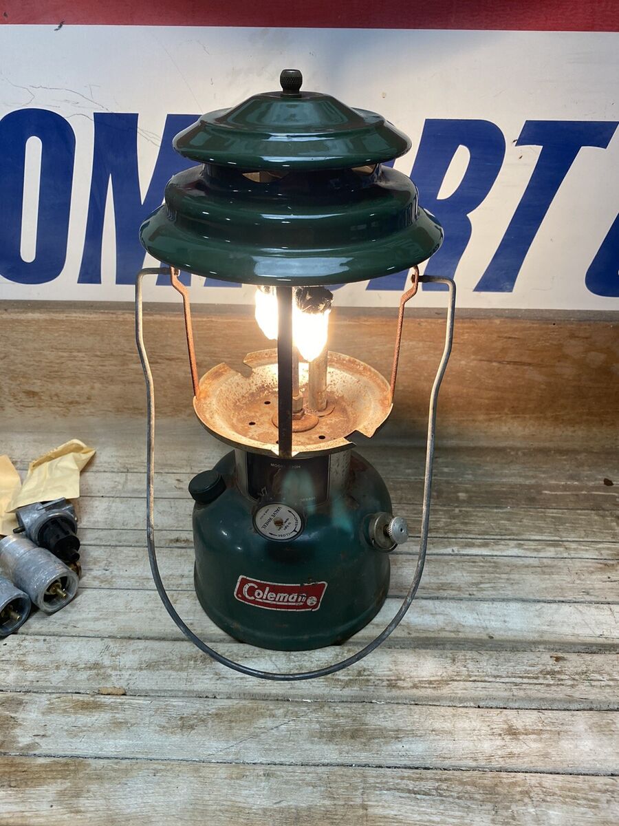 Vintage 1973 Coleman Lantern Model 220H Dated 5/73 Tested Vintage 1973 Coleman Lantern Model 220H Dated 5/73 Tested