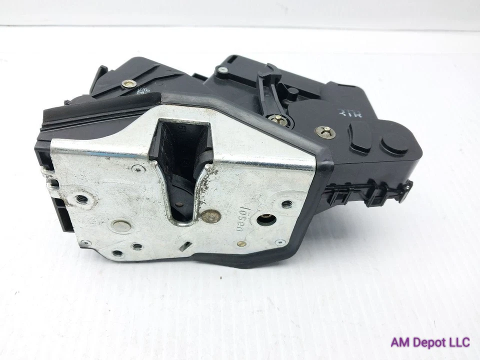 Привод замка передней правой двери для седана 2000 BMW 323i 330xi 323xi 330i E46 7011308 - Изображение 3 из 4