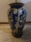 Vintage porcelain table lamp with a cobalt blue vase-shaped body — photo 5