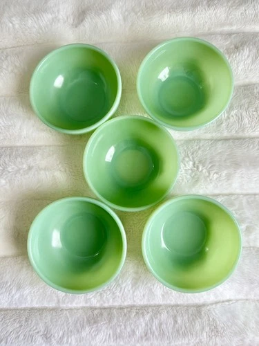 Vintage Fire-King Jadeite Restaurant Ware 4 7/8″ Chili Soup Bowls – Set of 5
