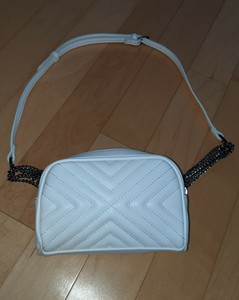 white quilted fanny pack
