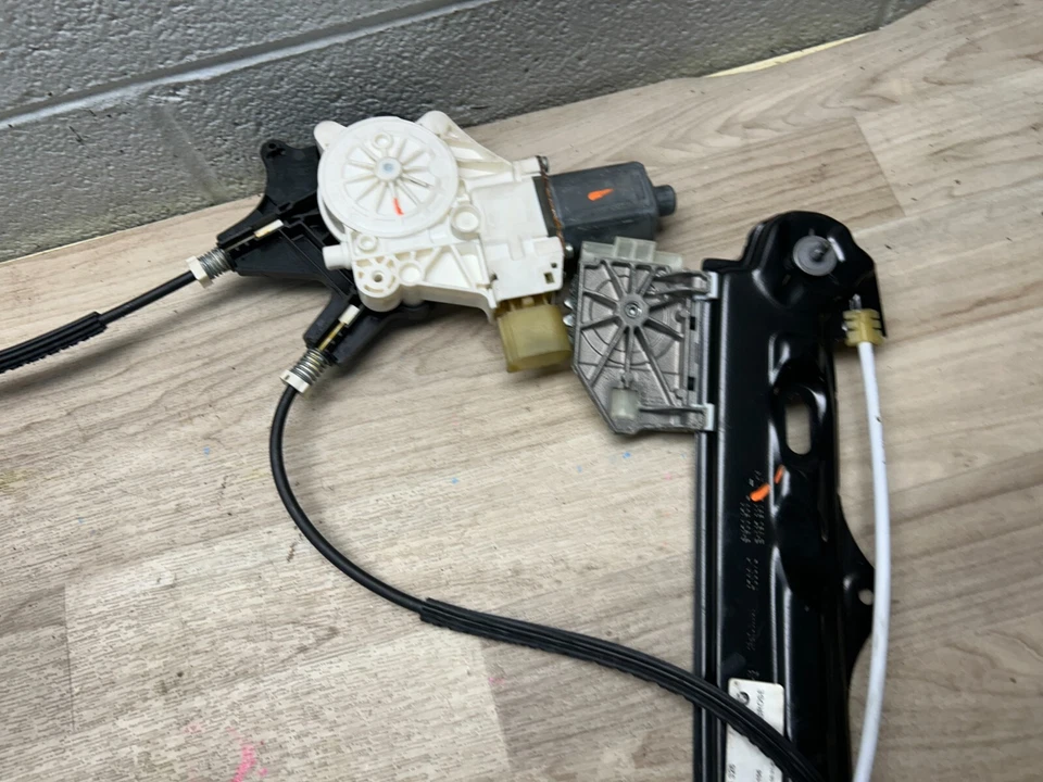 宝马 428I 430I 440I 430I GRAN COUPE 后方右乘客车窗调节器电机 — 第 2/4 张图片