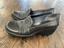 Clarks Artisan Women's Loafer 8 M Black Leather Shoes