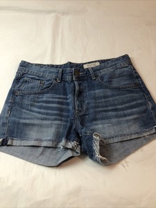 h and m booty shorts