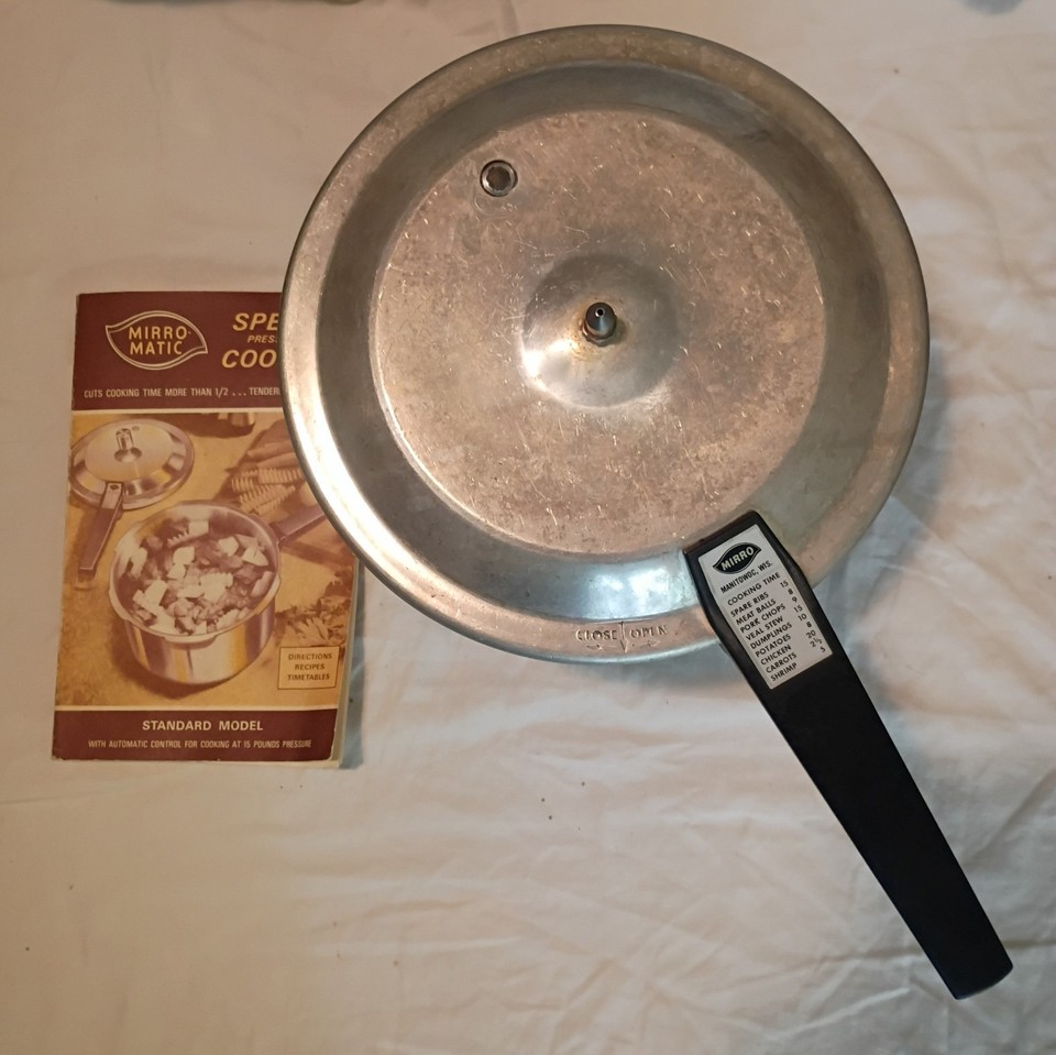 Mirro Pressure Cooker 4QT Vintage M-0404 Cookware Complete Jiggler Manual Trivet