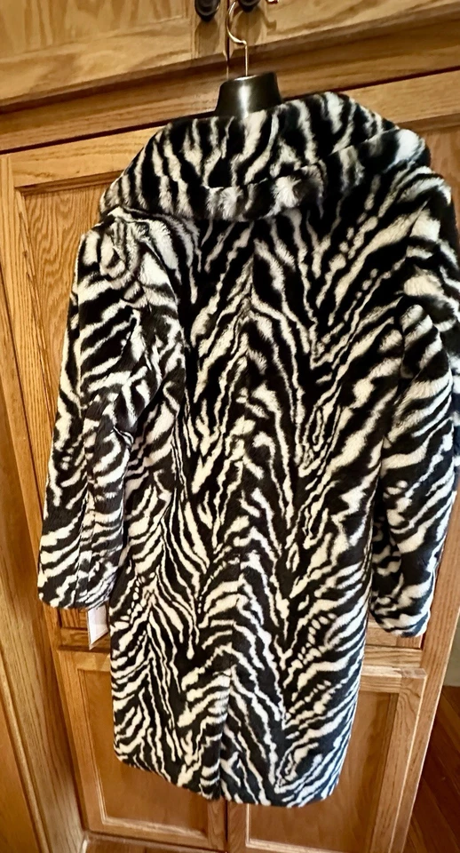 Faux Zebra Ladies Long Winter Coat Size XS/S, NWT - Image 2 of 4