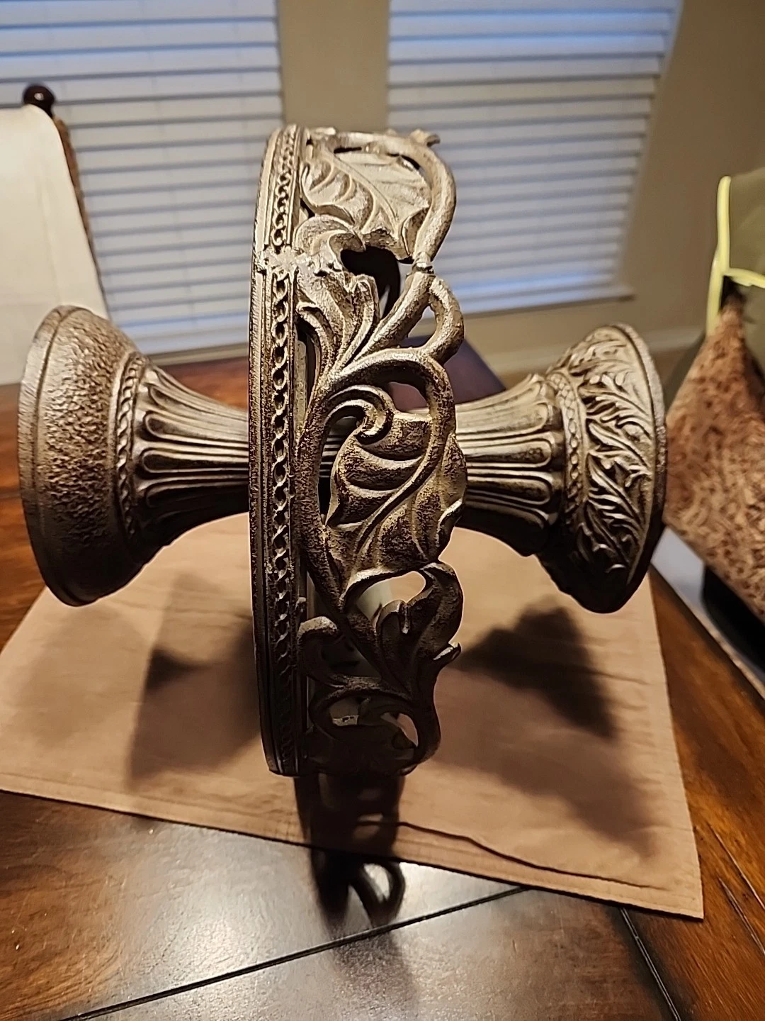 GG Collection Acanthus/Baroque Lazy Susan Crudite Server - Thumbnail 5