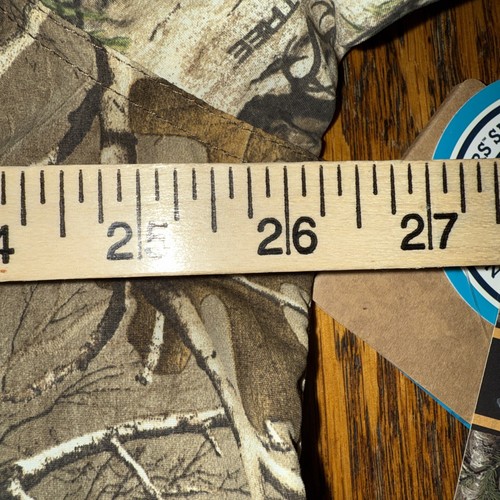 Magellan Fish Gear Shirt Mens XL Camouflage Angler Fit MagWick Realtree Xtra - Picture 2 of 6