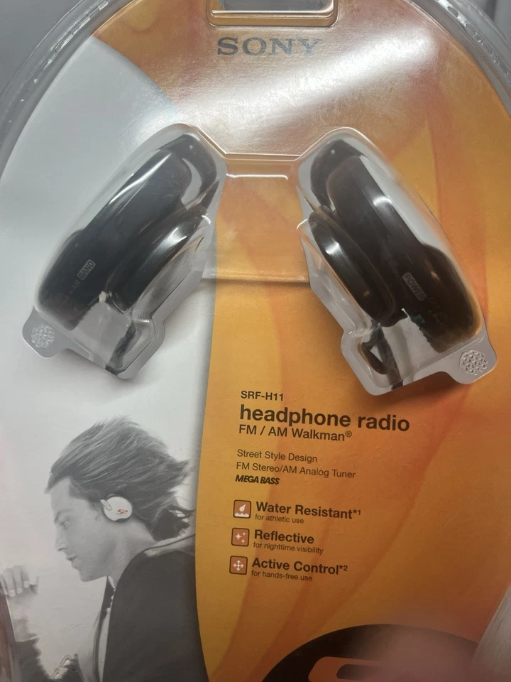 Sony SRF-H11 Headphone Radio FM/AM Sport Mega Bass Walkman New - Image 2 of 4