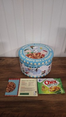 New 2024 Chex Mix Christmas Peanuts Tin Set Charlie Brown Snoopy