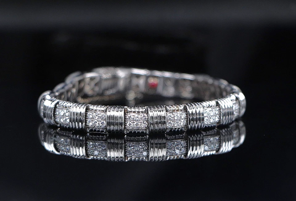 Brazalete de eslabones Roberto Coin Appassionata pavé de diamantes de 6,75"" de oro blanco de 18 k Foto 4 de 4