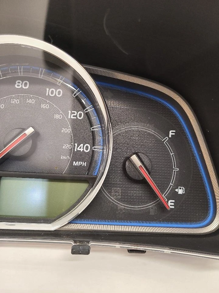 2013-2015 TOYOTA RAV4 Speedometer Cluster MPH Limited 838000R080 Foto 2 de 4