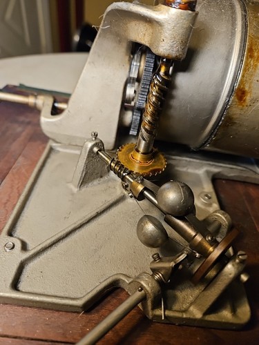 Antiguo Victor Victrola Puerta L VV-XVI Motor de Diente de Salto Rendimiento Tocadiscos-Funciona - Imagen 20 de 20