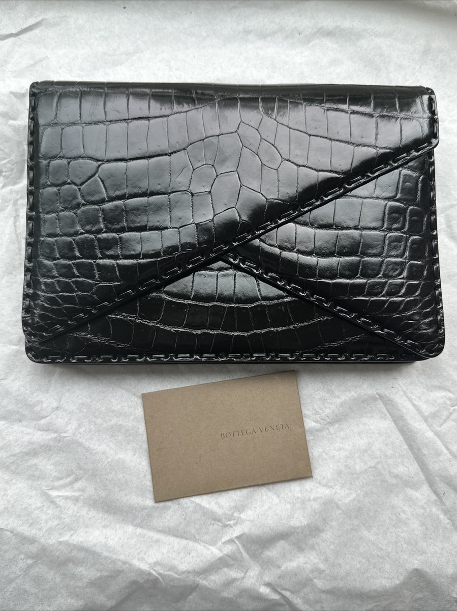 MY　BOTTEGA VENETA ブラックレザーケース Men's Getaway Document Case in Black | Bottega Veneta US