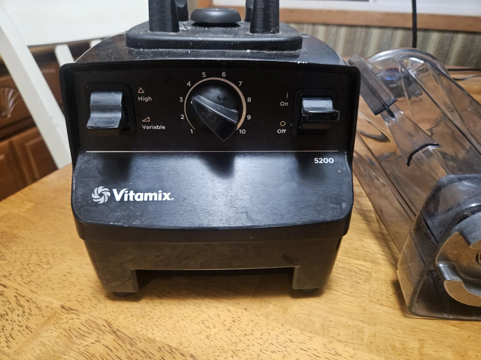 Vitamix 5200 Blender Professional-Grade Self-Cleaning 64oz Container Used