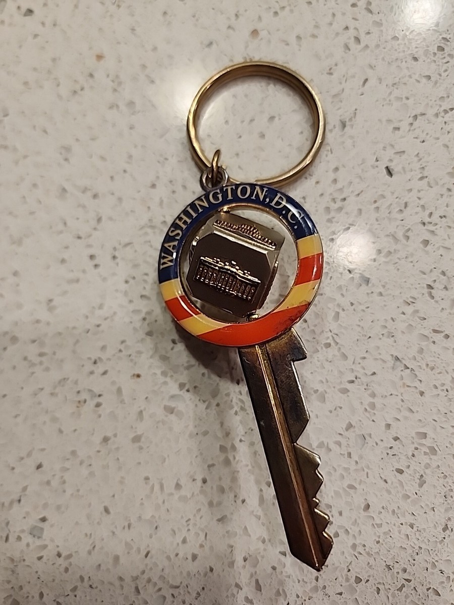 Vintage Washington DC Key Chain Spinner Dice Monument Keychain