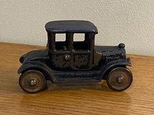 A.C. Williams Cast Iron Toy Car Antique Toy GA-23