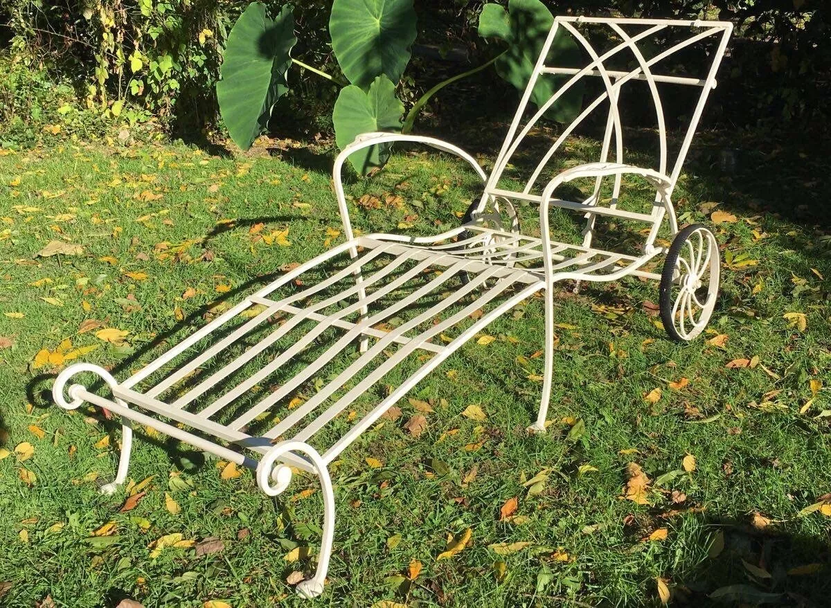 Iron chaise hot sale