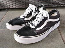 Vans Old Skool Low Top Sneakers Black Shoes Men's 6 Woman's 8 Suede Canvas