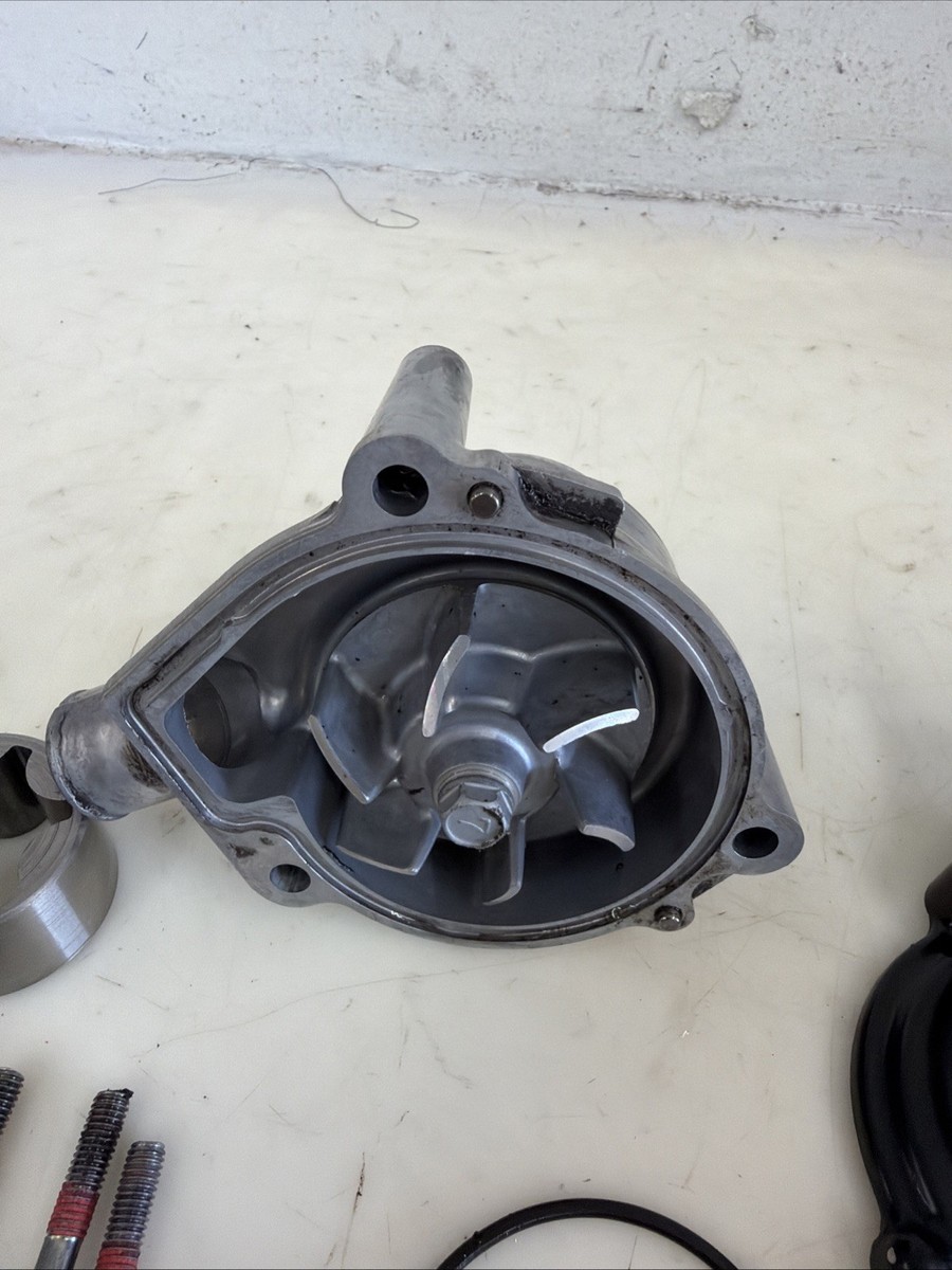 2007 KAWASAKI NINJA ZX6R ZX600P OEM ENGINE WATER OIL PUMP 16160