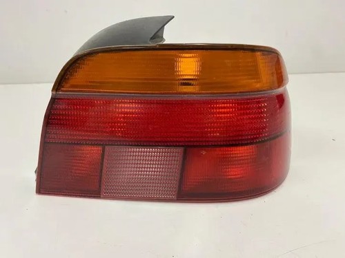 BMW 5 E39 Rücklicht hinten rechts 8358032 2.50 Diesel 105kw 2000 27025476
