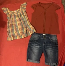 Women’s 3-pc Lot 2 Tops Size L & 1 Denim Shorts Size 13 Cut Small #1515