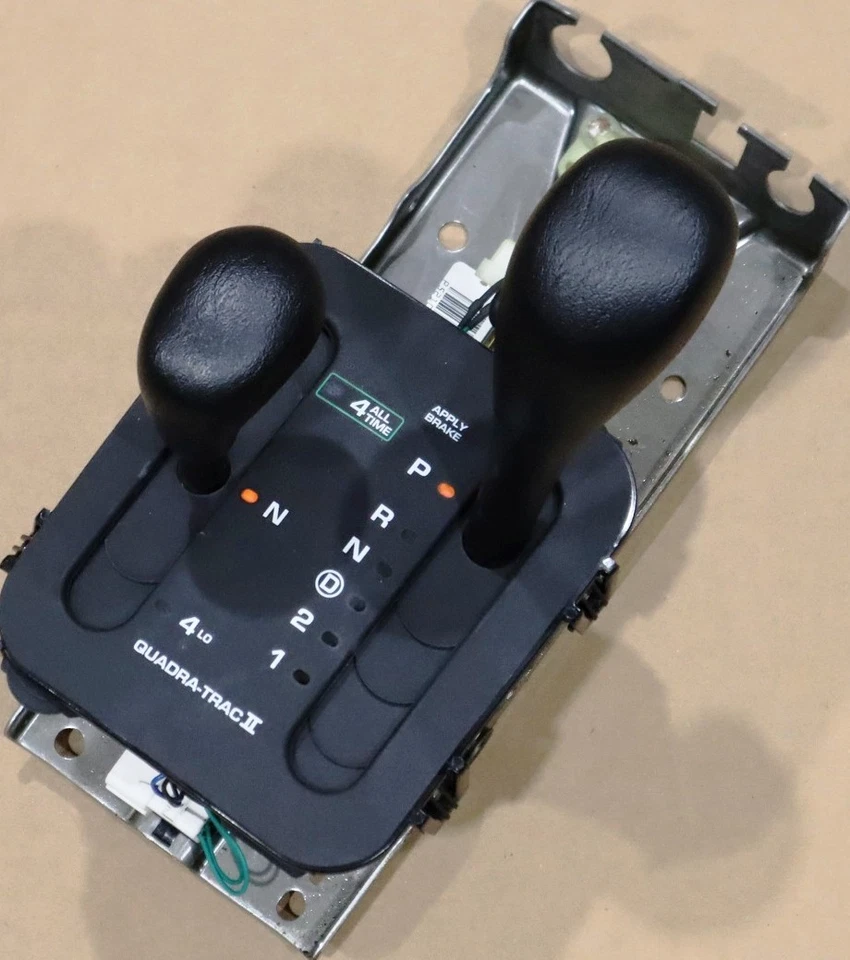 02-04 Jeep câmbio automático de piso 52109672AE Grand Cherokee Quadra-Trac fabricante de equipamento original - Imagem 2 de 4