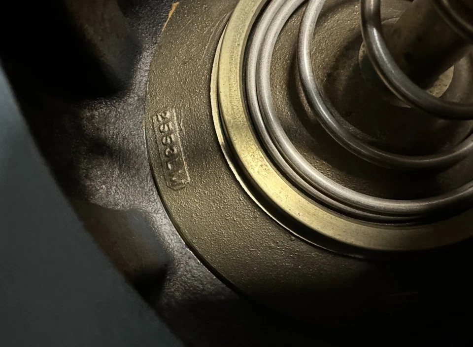 Válvula de retención de oblea silenciosa NIBCO W-910-B-LF 8" Clase 125, 200 psi CWP, sin plomo Foto 4 de 4