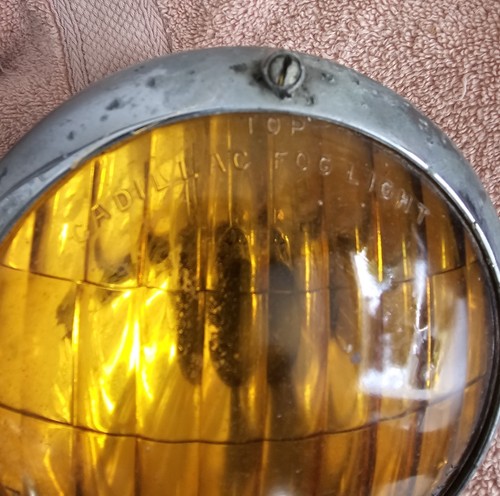 1930s, 1940s, 1950s Cadillac Factory Fog Light Pair, Appleton With Brackets. - Picture 5 of 14