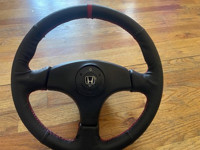 97 98 DC2 DC8  EG6 EG9 JDM Acura Integra Type R OEM Steering Wheel MOMO