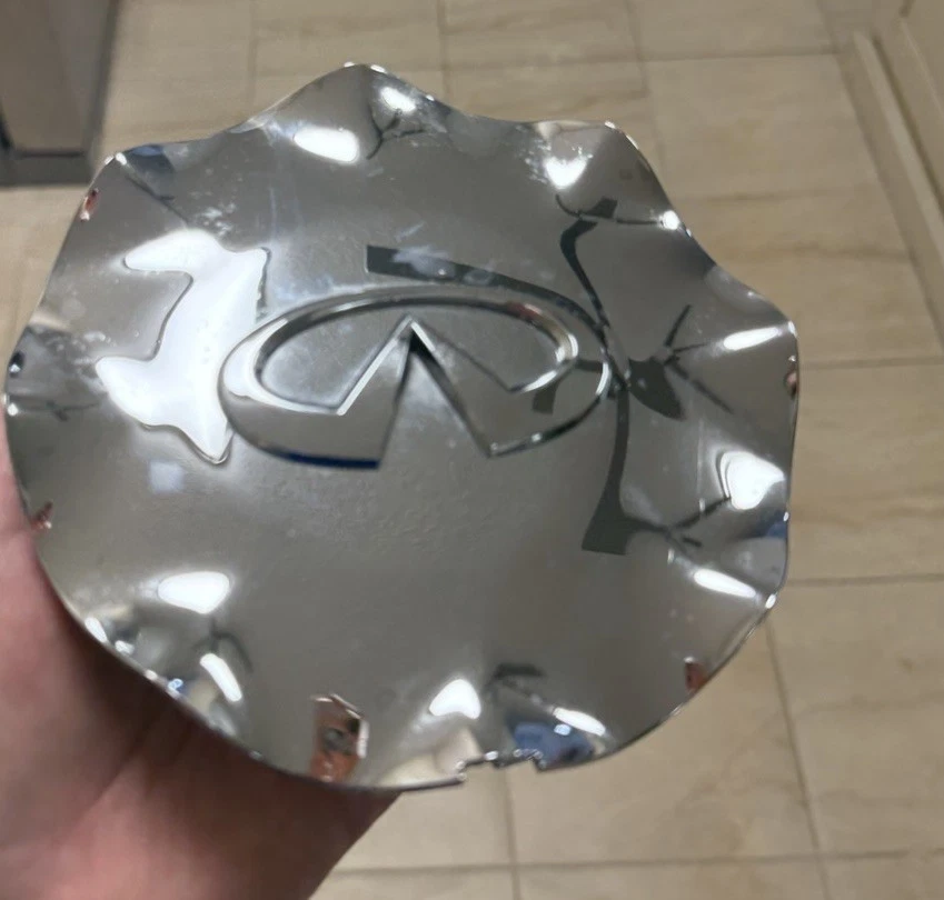 Tapa central de rueda cromada 2006 2007 Infiniti M35 M45 40315-EH060 OEM ¡NO PLATEADA!! Foto 3 de 4