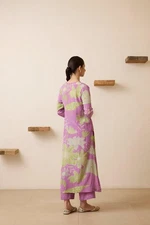 Gosriki Women'S Cotton Blend Straight Printed Kurta With Pant (Wanda Purple-G...