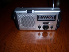 Eton' LL Bean FR-400 Manual Crank Battery FM AM TV1 TV2 Weather Emergency Radio