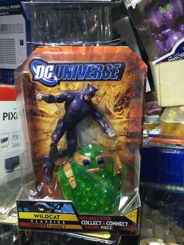 DC UNIVERSE CLASSICS WAVE 9 BAF CHEMO WILDCAT PURPLE VARIANT ACTION FIGURE - Picture 4 of 12