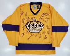 LOS ANGELES KINGS 23-24 TEAM SIGNED NHL VINTAGE RETRO HOCKEY JERSEY LOA KOPITAR