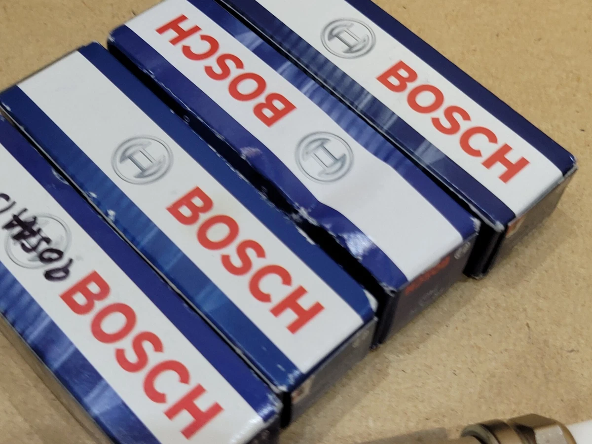 X4 Bosch 0242235766 Spark Plug FR7KTC For Mercedes A0031597803 