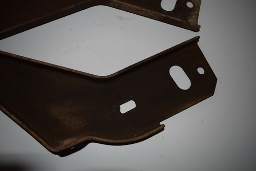 1963-1964 OEM FORD GALAXIE LEFT & RIGHT SIDE FRONT BUMPER BRACKETS - Foto 3 di 14