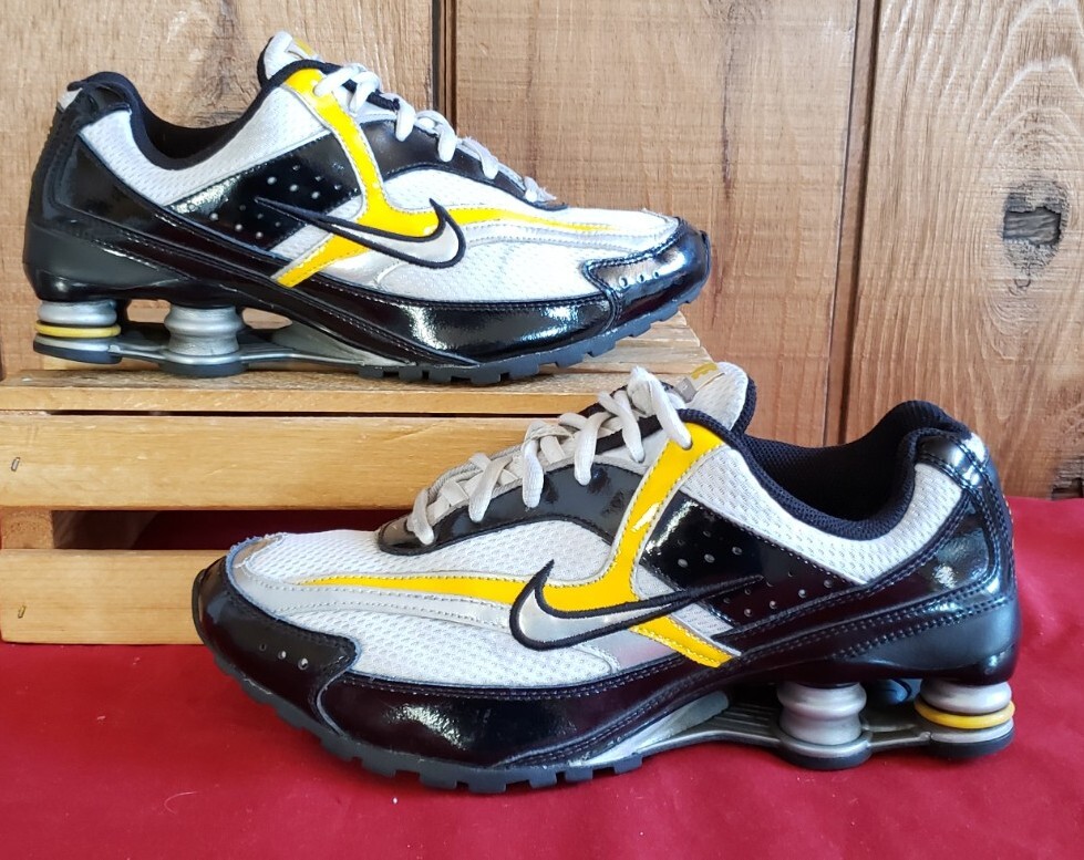 nike shox shoes price