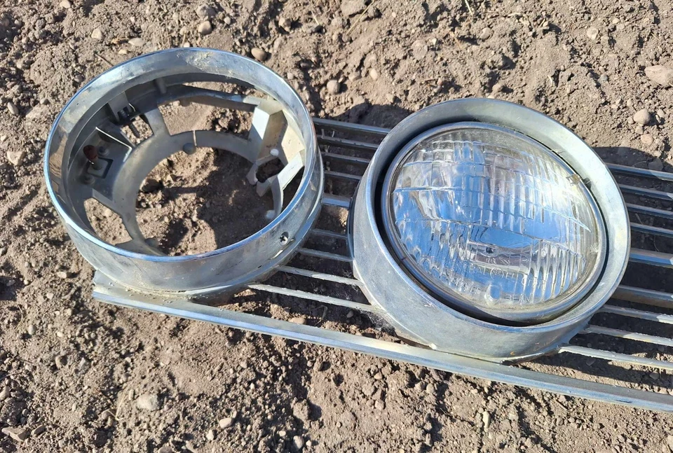 Mercury Marauder Monterey Parklane 1966 parrilla derecha inserto Foto 4 de 4