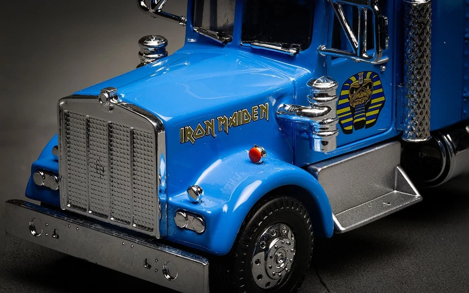 CORGI · IRON MAIDEN POWERSLAVE · KENWORTH W900 · 1:50 · CC55704 · BRAND NEW - Image 4 of 4