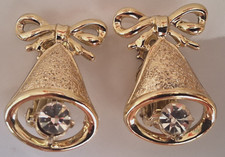 1 X .75" UNBRANDED GOLDTONE CHRISTMAS BELL W/BOW  RHINETONE CLIP EARRINGS