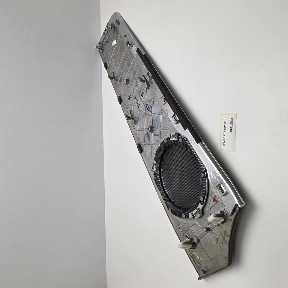 2010-2015 Jaguar XJ Front Left Door Panel Molding Trim AW93202B01AF - Image 4 of 4