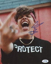 Yungblud Dominic Harrison Autographed Signed 8x10 Photo ACOA 